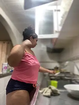 Snapshot of Carola-Ross chatting on 17, 1, 2026 Carola-Ross online show from 17, 1, 2026