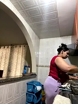 Carola-Ross online show from 6, 11, 2025