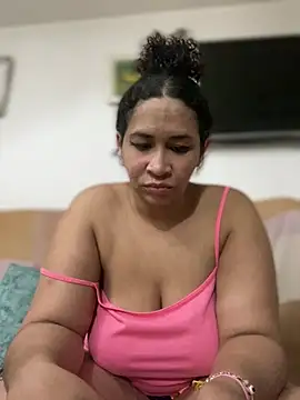 Snapshot of Carola-Ross chatting on 1, 2, 2026 Carola-Ross online show from 1, 2, 2026