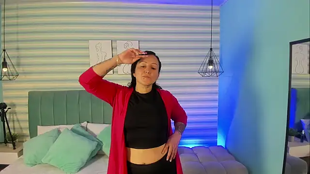 abby apple online show from 13, 3, 2026