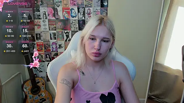 EvelinaLuu online show from 9, 6, 2026