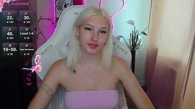 EvelinaLuu online show from 14, 7, 2026