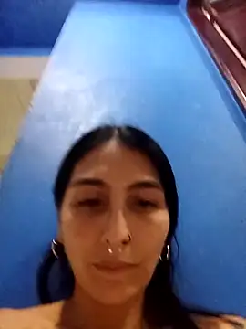 single mother indecent online show from 18, 9, 2025