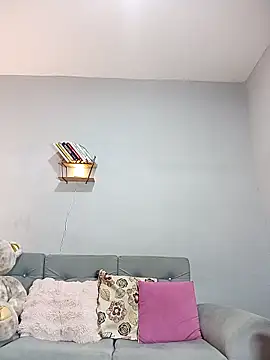 Snapshot of anahi_evans19 chatting on 24, 2, 2026 anahi evans19 online show from 24, 2, 2026