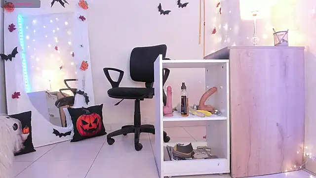 Emylyjonhs online show from 24, 10, 2025