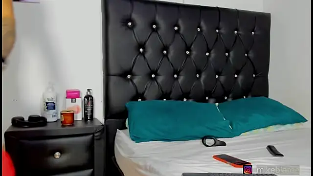 mikeblaree online show from 9, 4, 2026