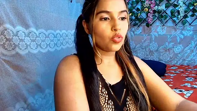Snapshot of leandro49112 chatting on 8, 6, 2026 leandro49112 online show from 8, 6, 2026