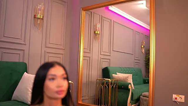 SashaFerrera online show from 18, 3, 2025