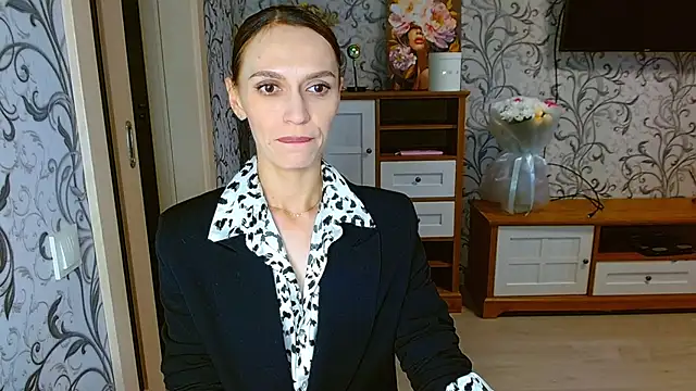 Lady Sunshine  online show from 6, 10, 2025