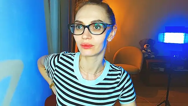 Lady Sunshine  online show from 1, 4, 2026