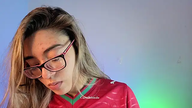 Carolblonde online show from 6, 7, 2026