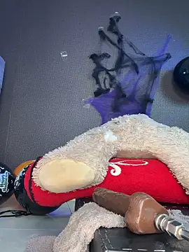 luciana hunters online show from 1, 11, 2025