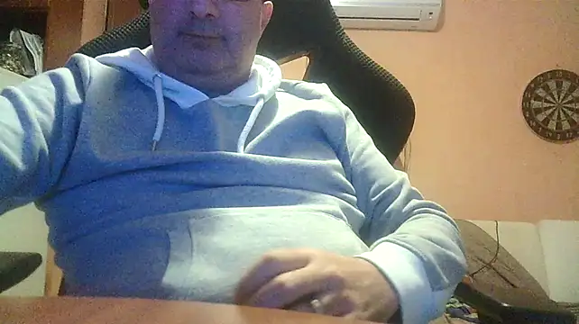 Snapshot of lanata chatting on 16, 2, 2025 lanata online show from 16, 2, 2025