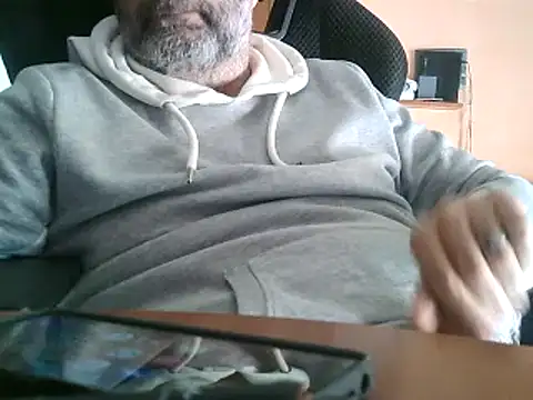 Snapshot of lanata chatting on 8, 3, 2025 lanata online show from 8, 3, 2025