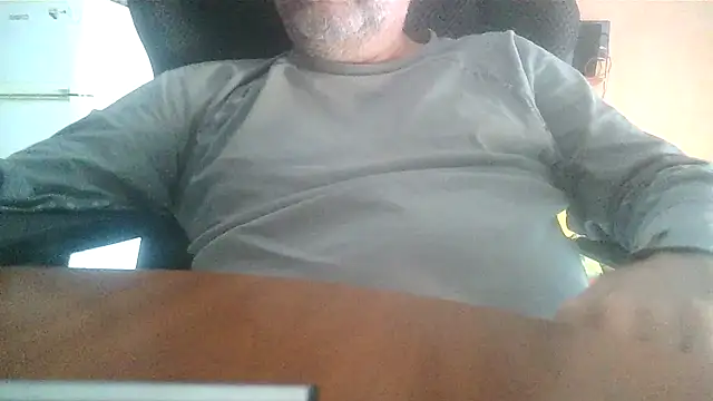 Snapshot of lanata chatting on 9, 11, 2025 lanata online show from 9, 11, 2025