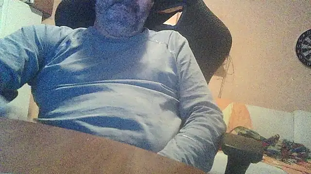 Snapshot of lanata chatting on 12, 11, 2025 lanata online show from 12, 11, 2025