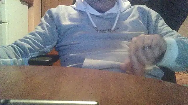 Snapshot of lanata chatting on 7, 11, 2025 lanata online show from 7, 11, 2025