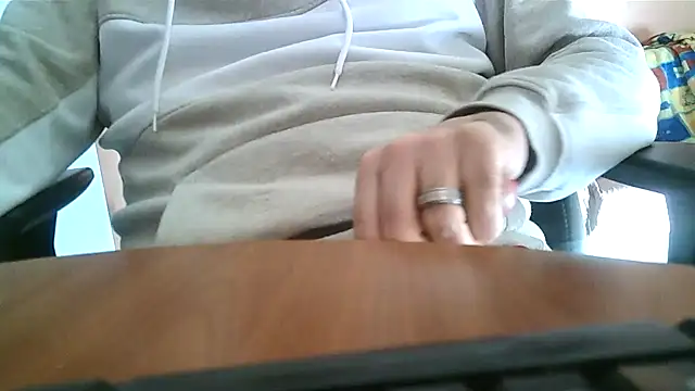 Snapshot of lanata chatting on 4, 3, 2025 lanata online show from 4, 3, 2025