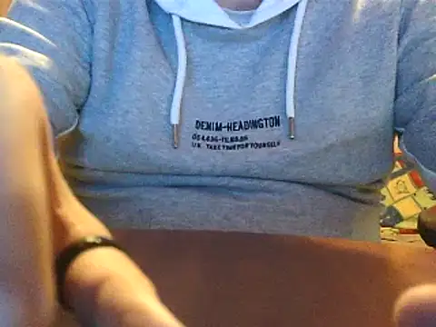 Snapshot of lanata chatting on 8, 3, 2025 lanata online show from 8, 3, 2025