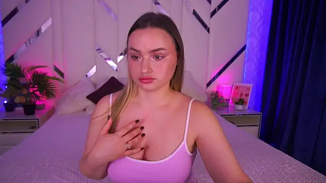 LindsieGreyy online show from 1, 11, 2025