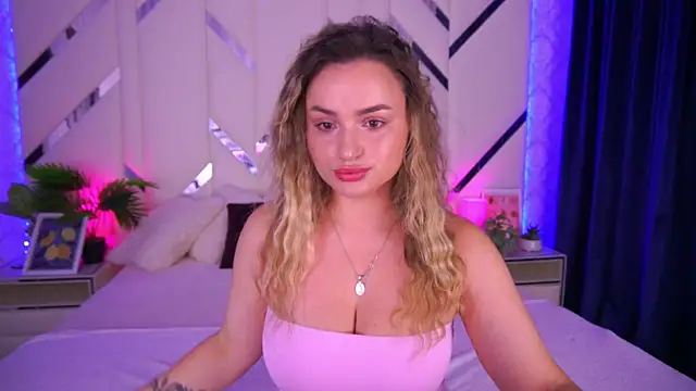 LindsieGreyy online show from 7, 10, 2025