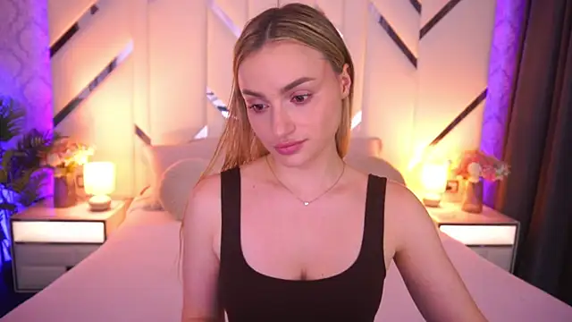 Snapshot of LindsieGreyy chatting on 18, 6, 2026 LindsieGreyy online show from 18, 6, 2026