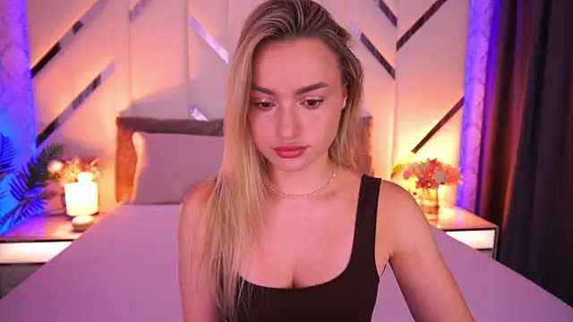 Snapshot of LindsieGreyy chatting on 2, 7, 2026 LindsieGreyy online show from 2, 7, 2026