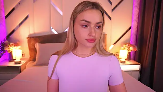 Snapshot of LindsieGreyy chatting on 25, 6, 2026 LindsieGreyy online show from 25, 6, 2026