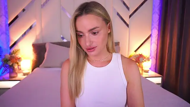 Snapshot of LindsieGreyy chatting on 11, 7, 2026 LindsieGreyy online show from 11, 7, 2026
