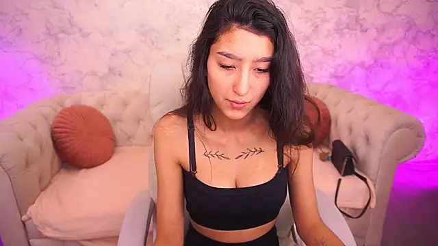 CharmMocco online show from 16, 12, 2025