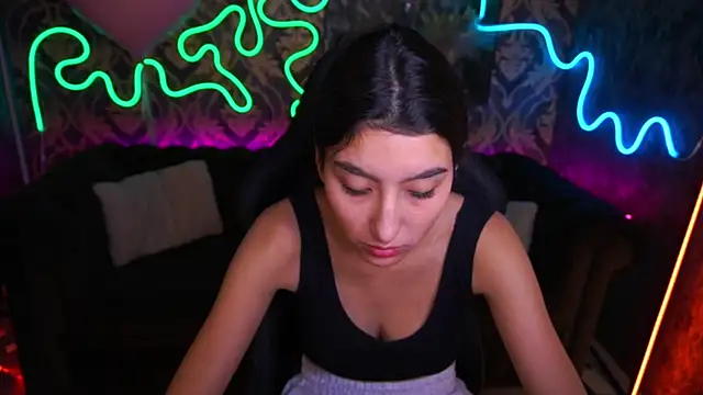 CharmMocco online show from 17, 2, 2025