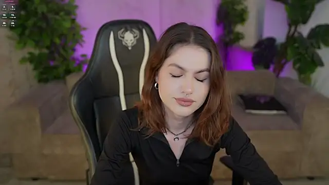 Ayza054 online show from 10, 9, 2025