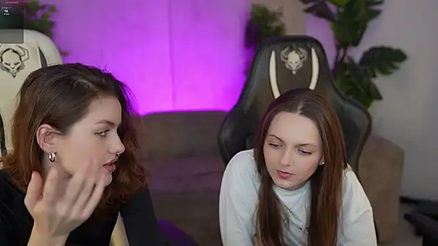 Ayza054 online show from 12, 9, 2025