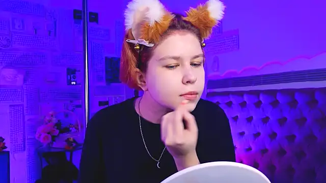 MitsukiMun online show from 19, 3, 2025