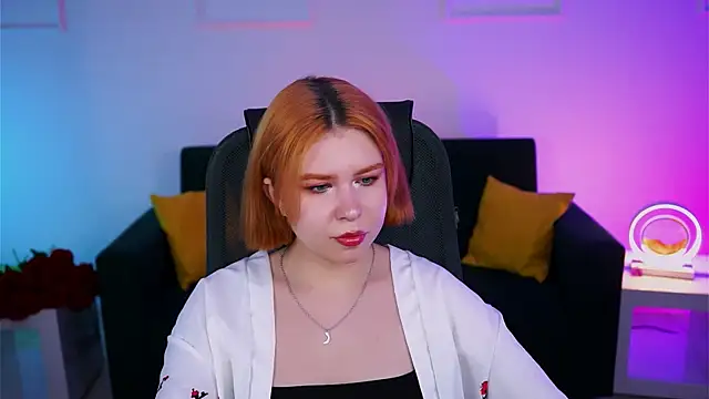 MitsukiMun online show from 19, 2, 2025