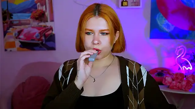 MitsukiMun online show from 10, 2, 2025