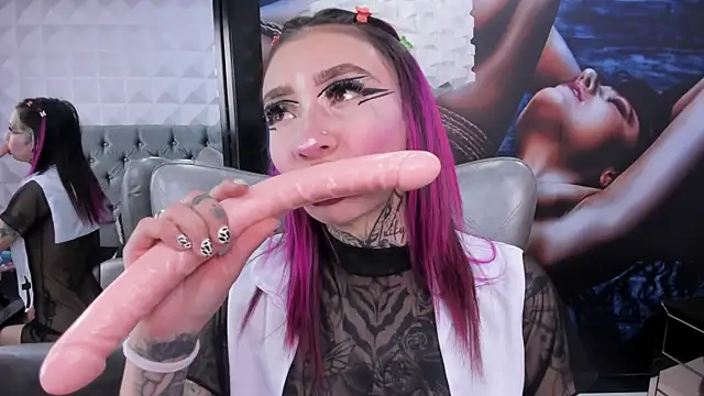 Snapshot of miss___angel chatting on 6, 10, 2025 miss angel online show from 6, 10, 2025