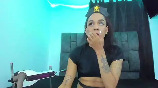 ChanelleJohnson  online show from 4, 10, 2025