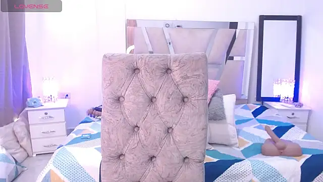 KathyLee69  online show from 4, 10, 2025