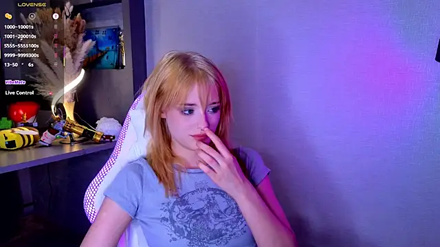 Hisoka akerley online show from 13, 9, 2025