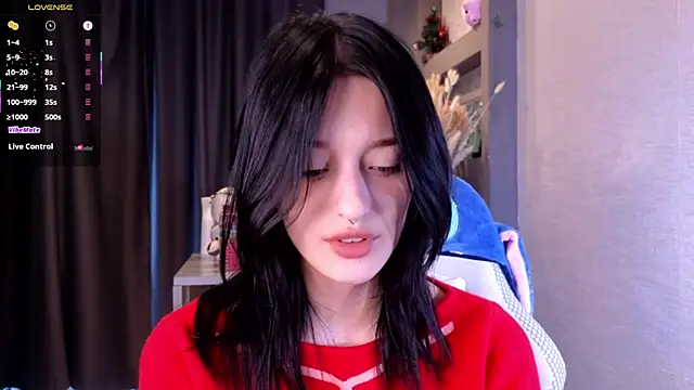 Snapshot of Hisoka_akerley chatting on 13, 7, 2026 Hisoka akerley online show from 13, 7, 2026