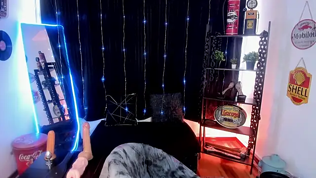 anuvyz miller  online show from 4, 11, 2025