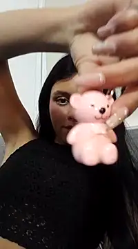 CHLOE ISABELL online show from 15, 3, 2025