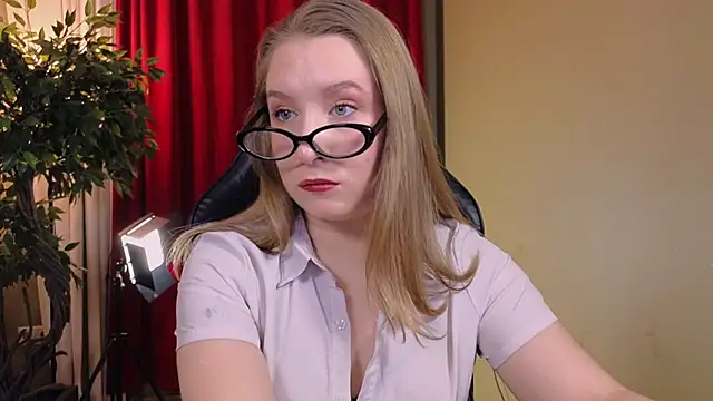 Saint Vicious online show from 4, 12, 2025