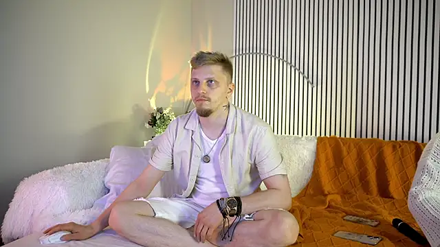 Saint Vicious online show from 19, 9, 2025