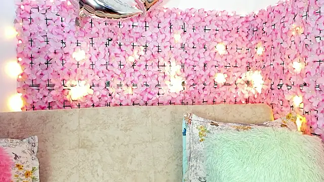 Snapshot of Lynda_Bonnie chatting on 28, 2, 2026 Lynda Bonnie online show from 28, 2, 2026