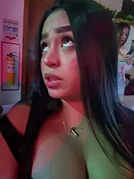 Snapshot of _JuliSweet_ chatting on 16, 11, 2025 JuliSweet online show from 16, 11, 2025