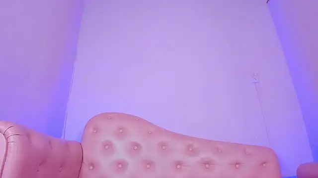 Snapshot of _JuliSweet_ chatting on 19, 10, 2025 JuliSweet online show from 19, 10, 2025