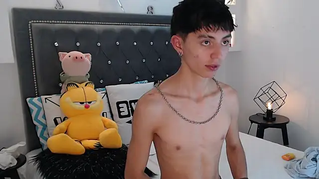 MaikyCooper online show from 21, 3, 2025