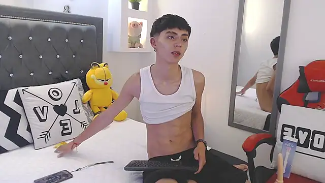 MaikyCooper online show from 14, 3, 2025